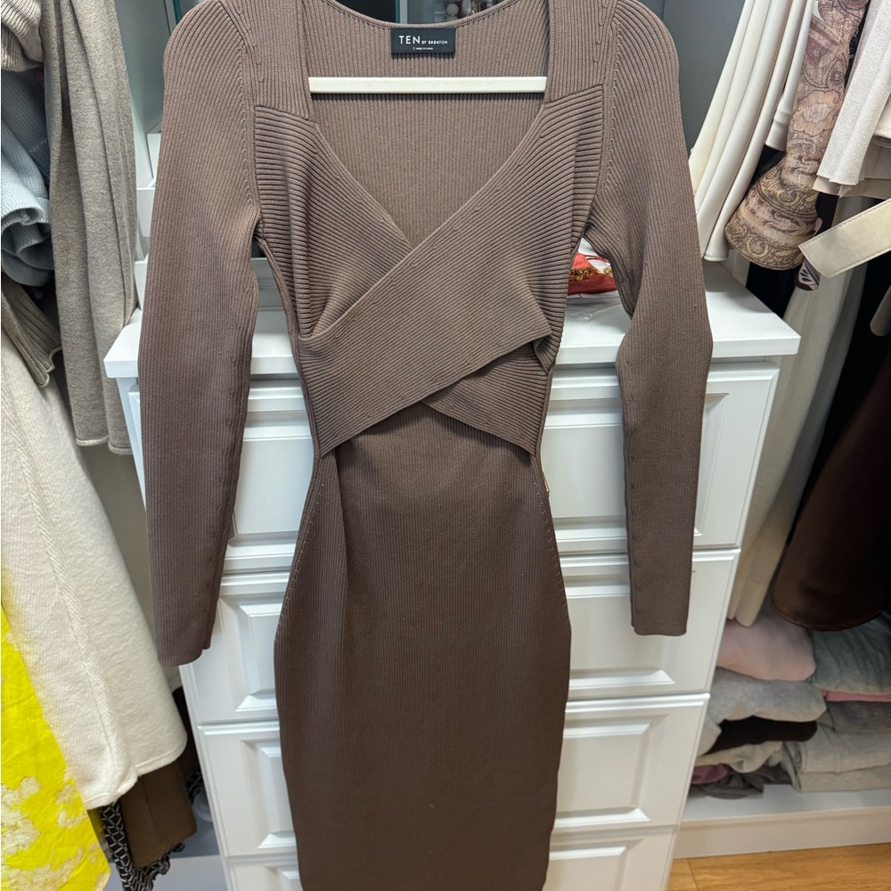 Aritzia Wilfred Brown Ribbed Dress